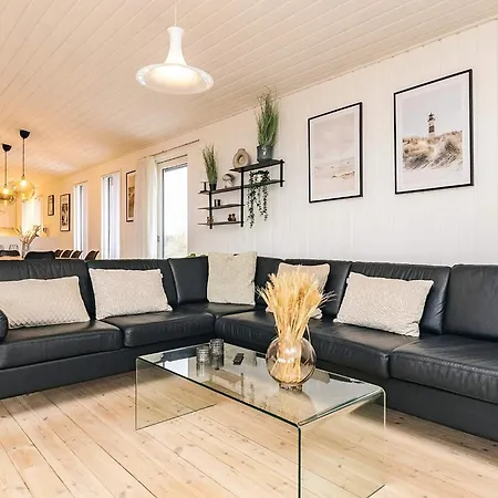 5 Star In Semesterbostad Løkken