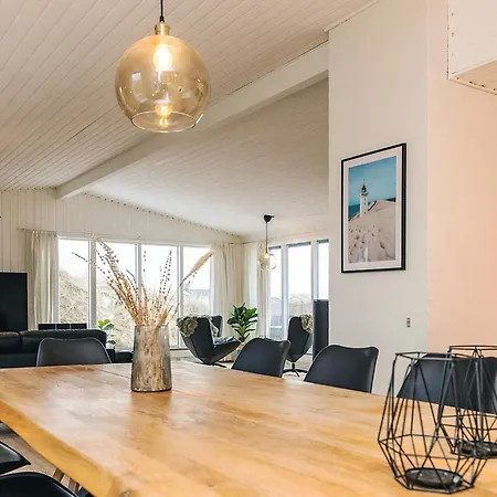 Semesterbostad 5 Star In *